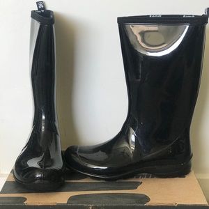 Black rain boots